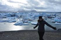 Visita ao lago cheio de icebergs aos pés da geleira Vatnajökull, no Parque de Skaftafell, no sul da Islândia